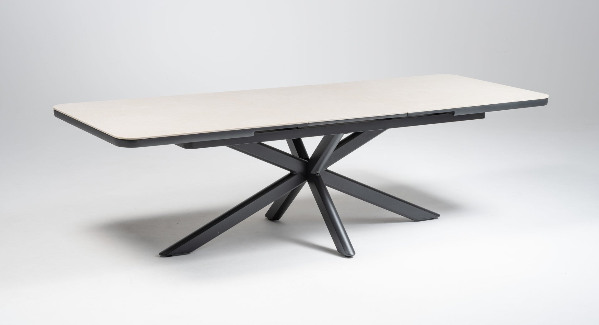 HomeLiving - Esstische (Outdoor)