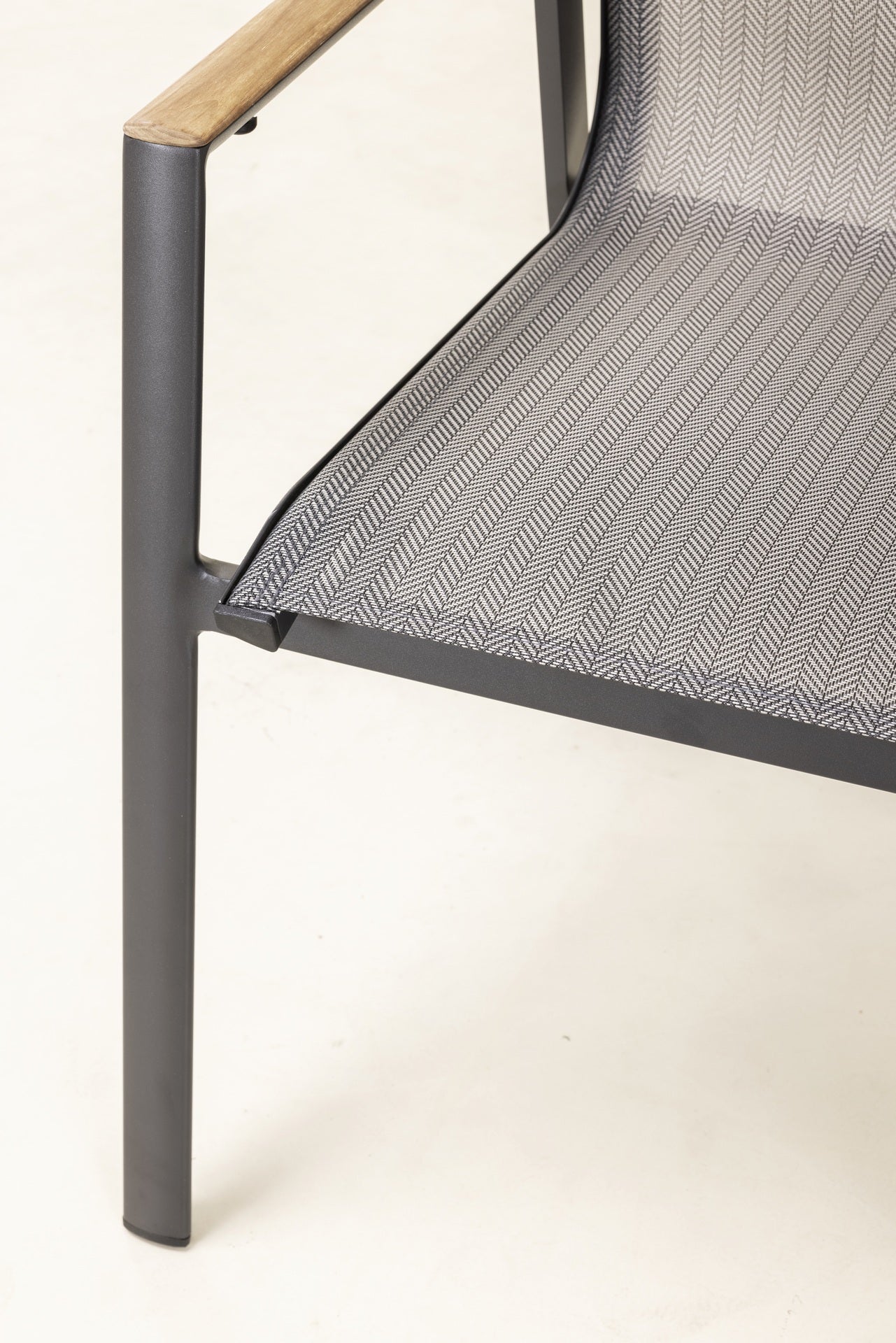 Aspen armchair anthracite