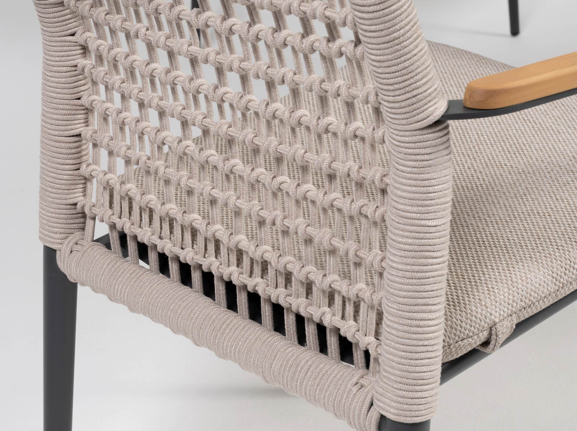 Armstuhl Grenada beige