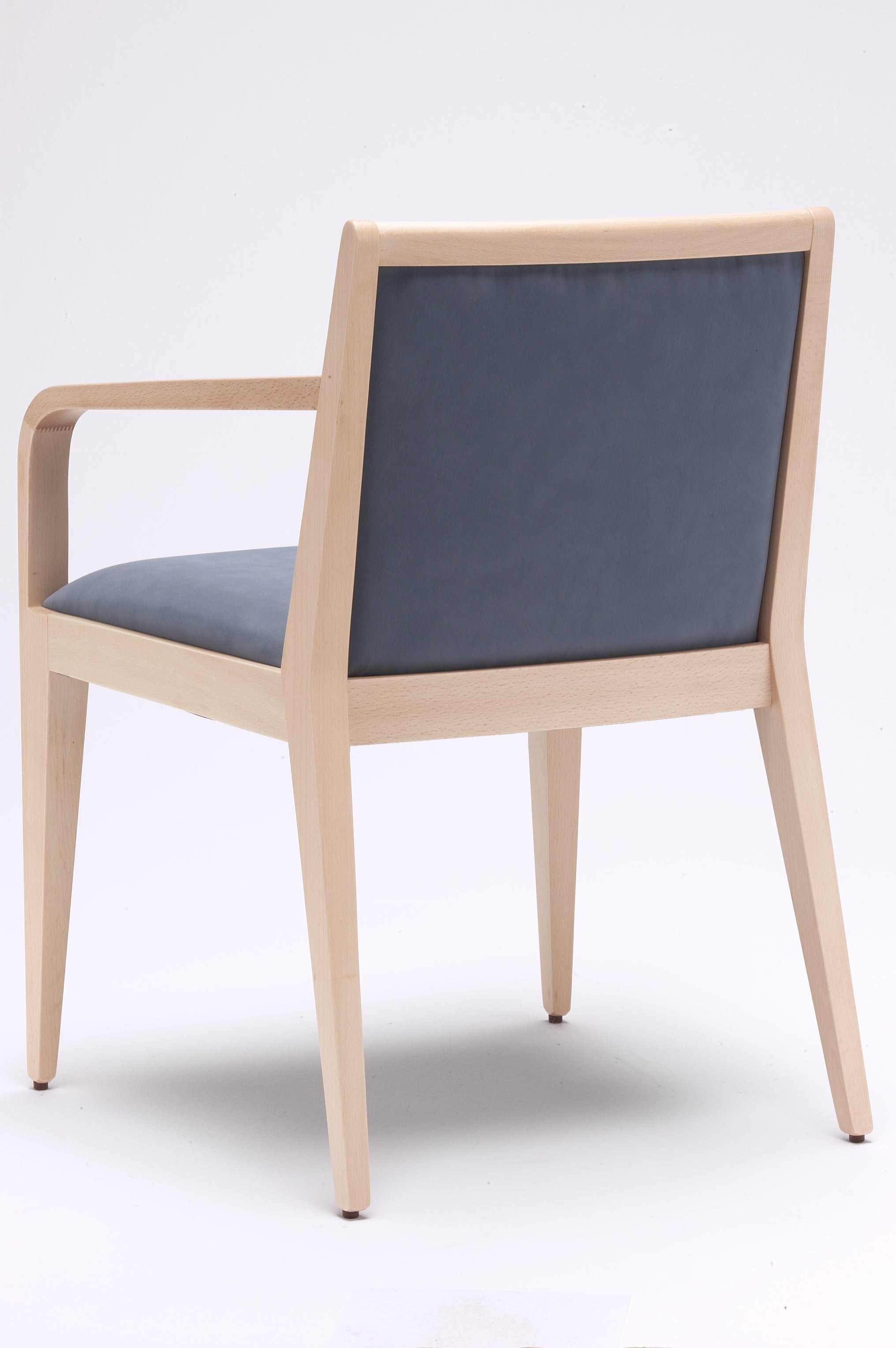 Armstuhl Ibo B