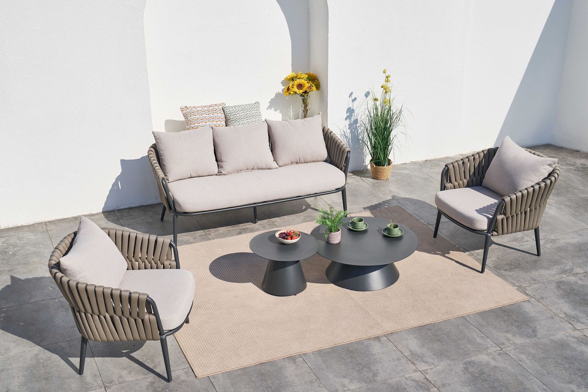 Nice lounge group