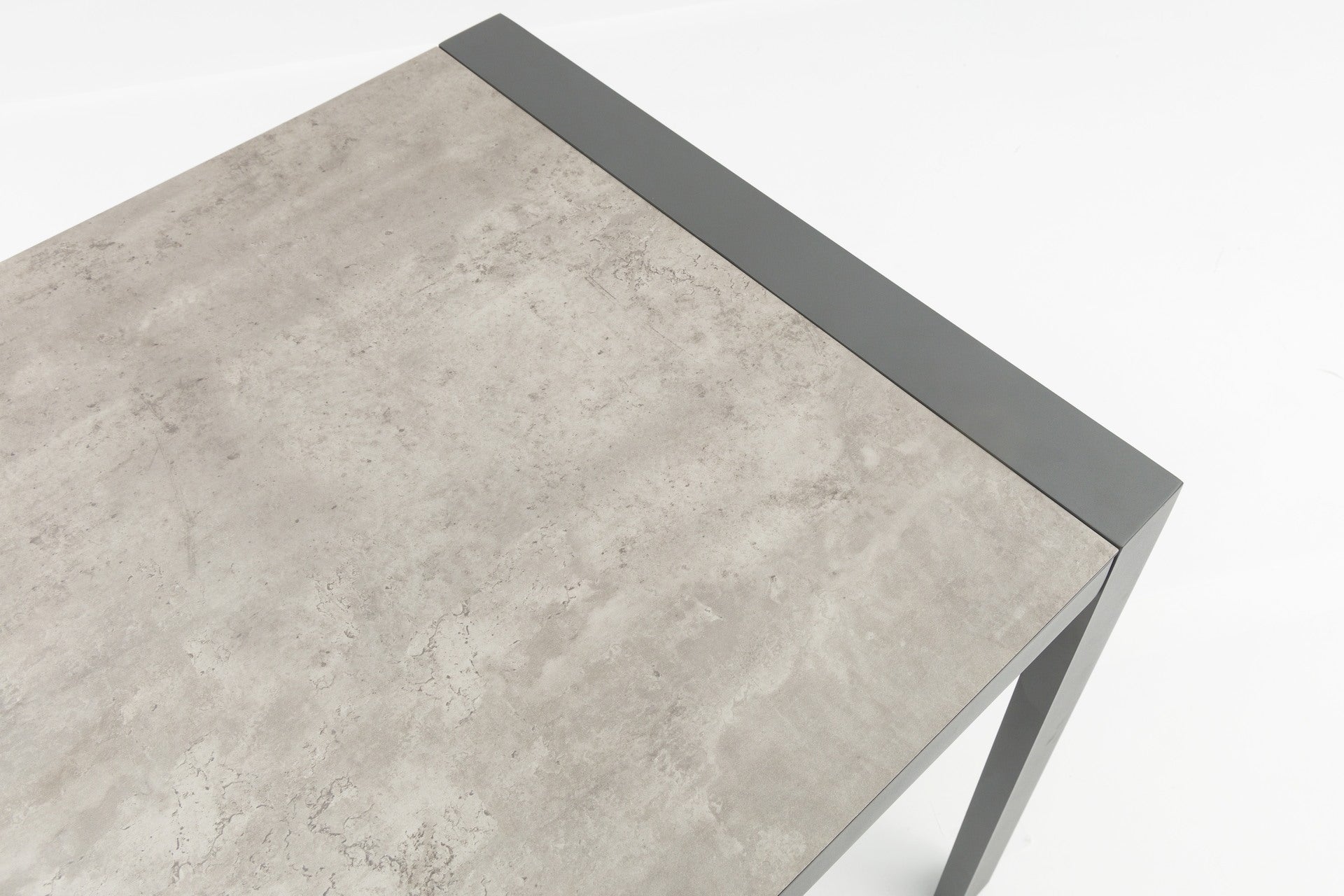 Pilatus table 90x90 cm