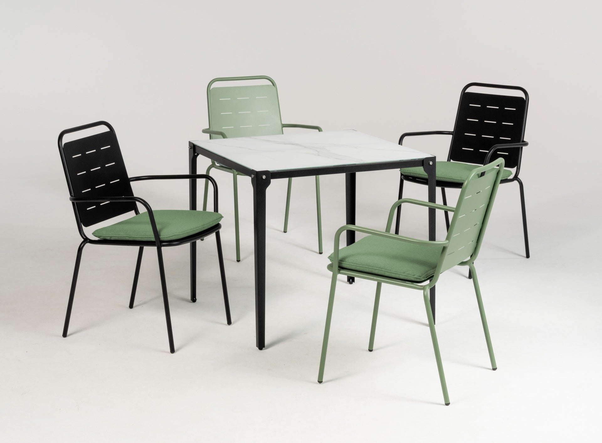 Tisch Samurai 80x80