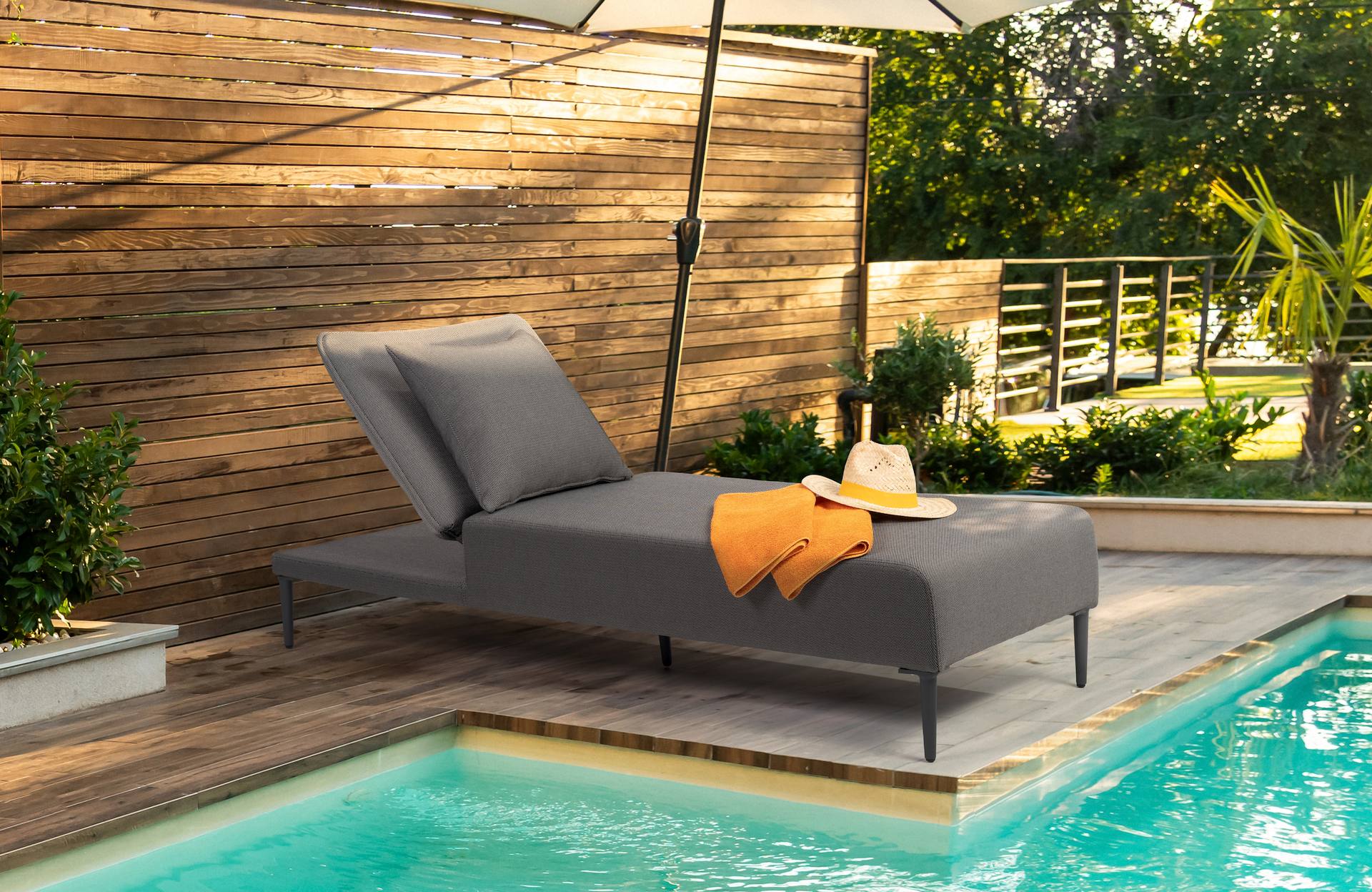 Liege Saint Tropez anthrazit
