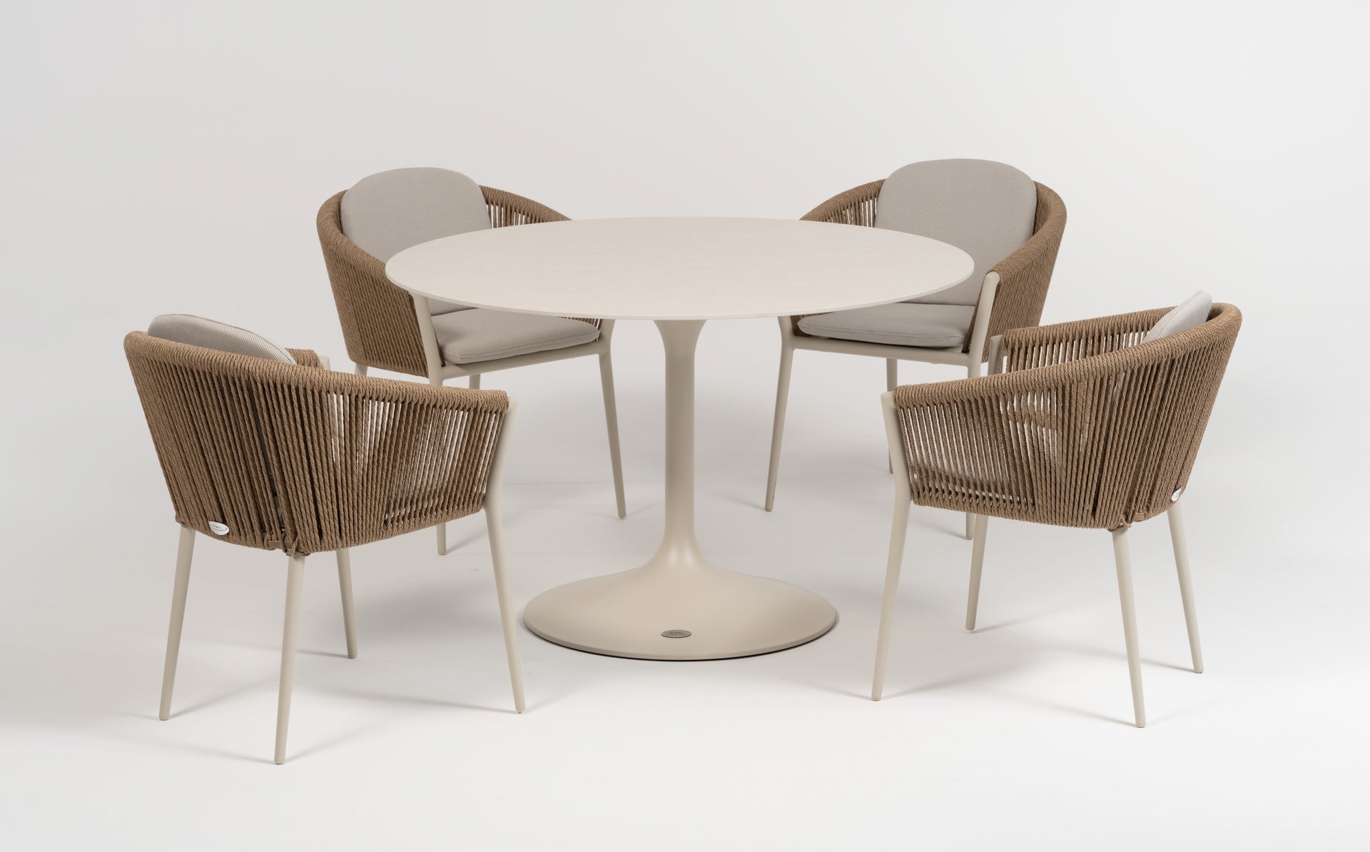 Gatrotisch Verona ivory