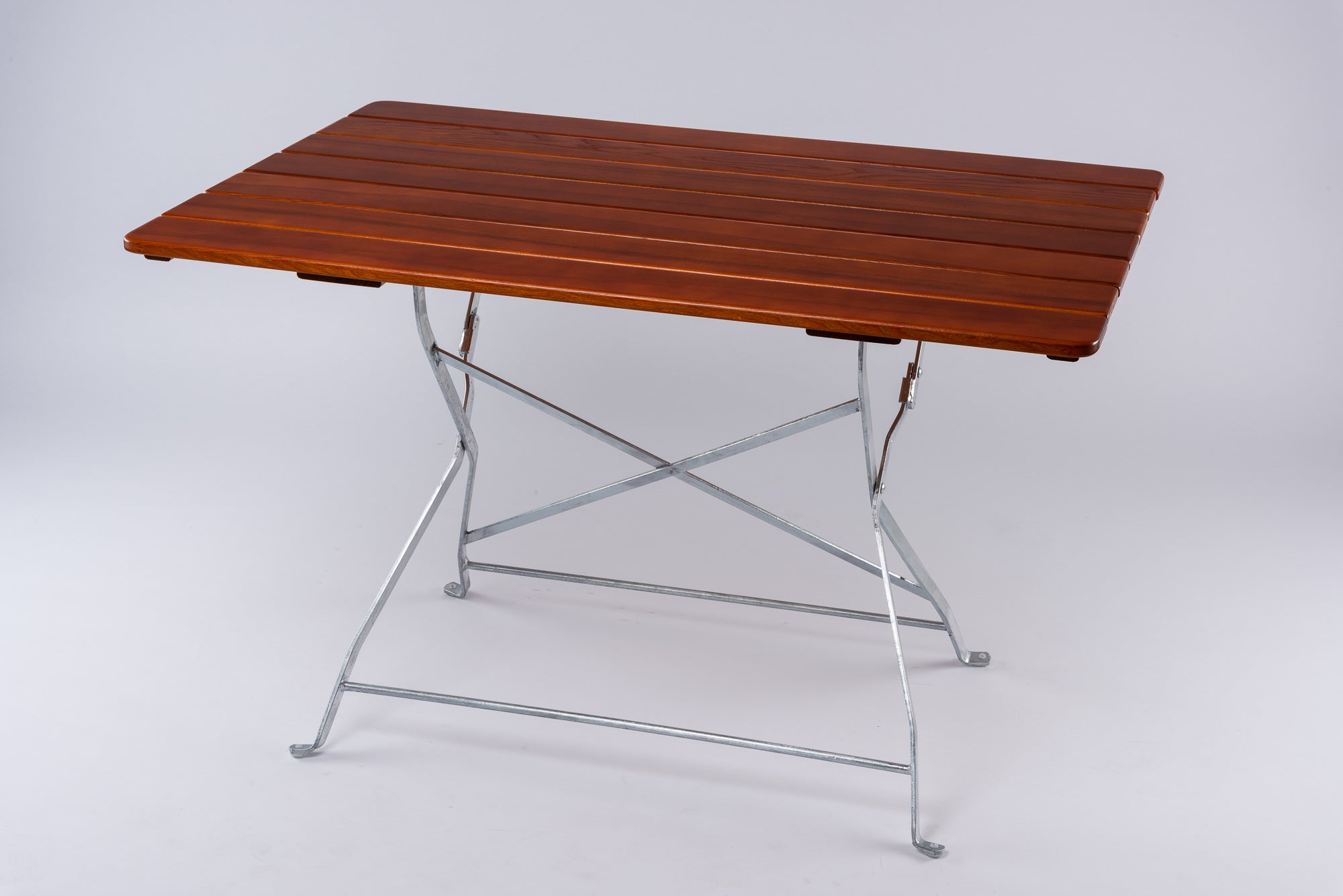 Classic table