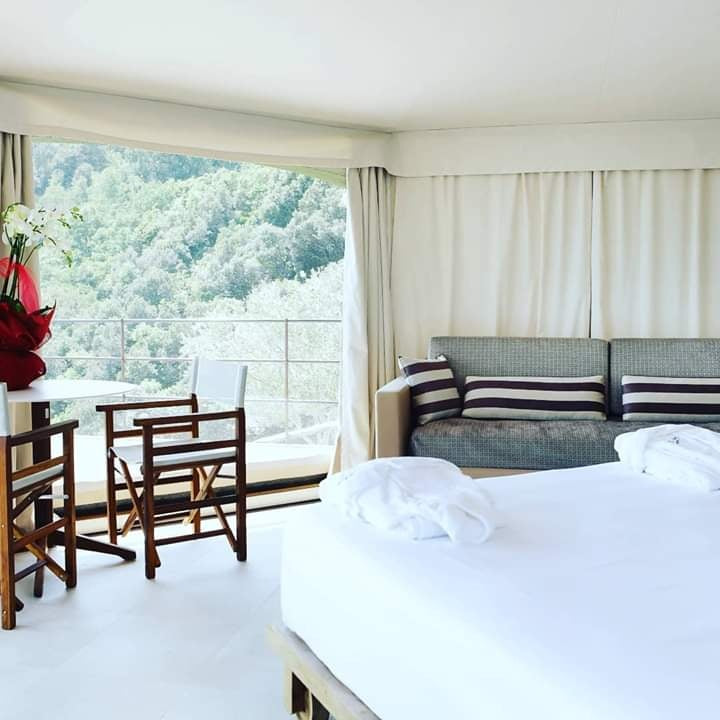 Capri director's chair