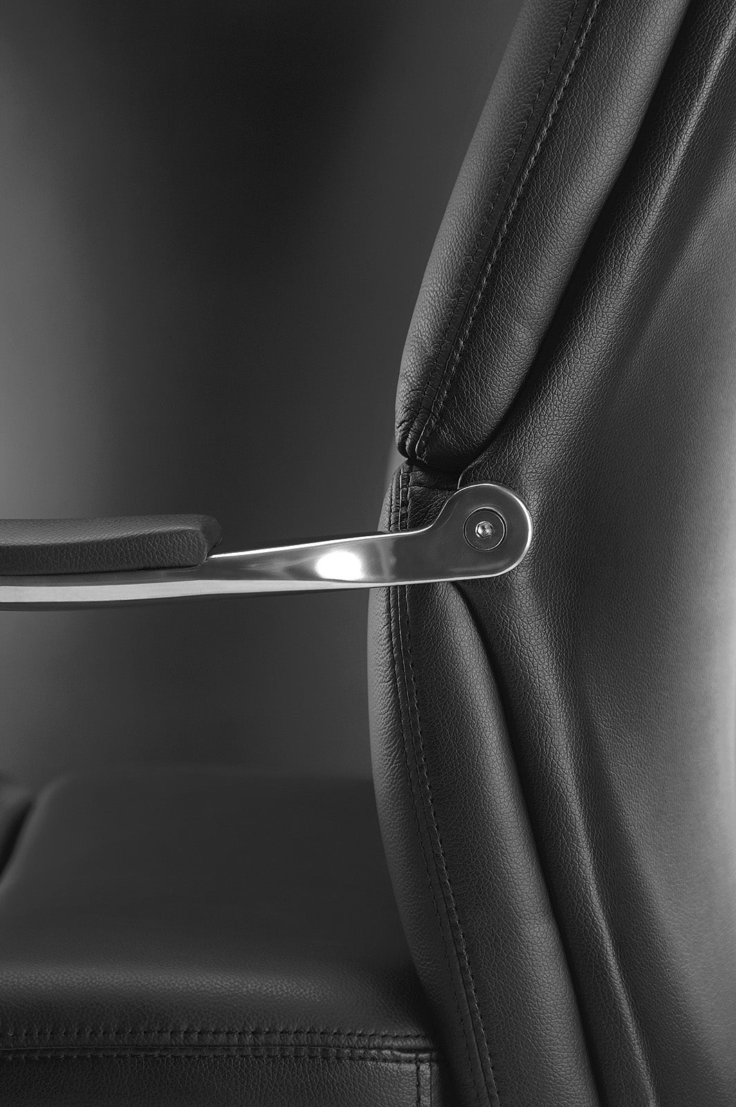 Cantilever chair Moby-V