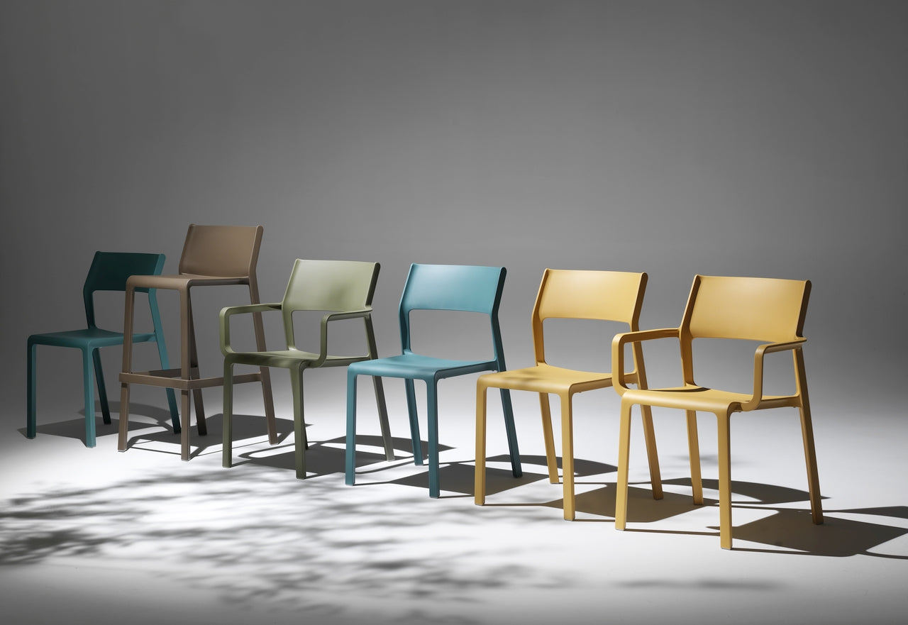 Trill armchair
