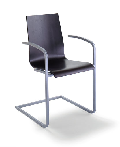 Armstuhl Miro 627