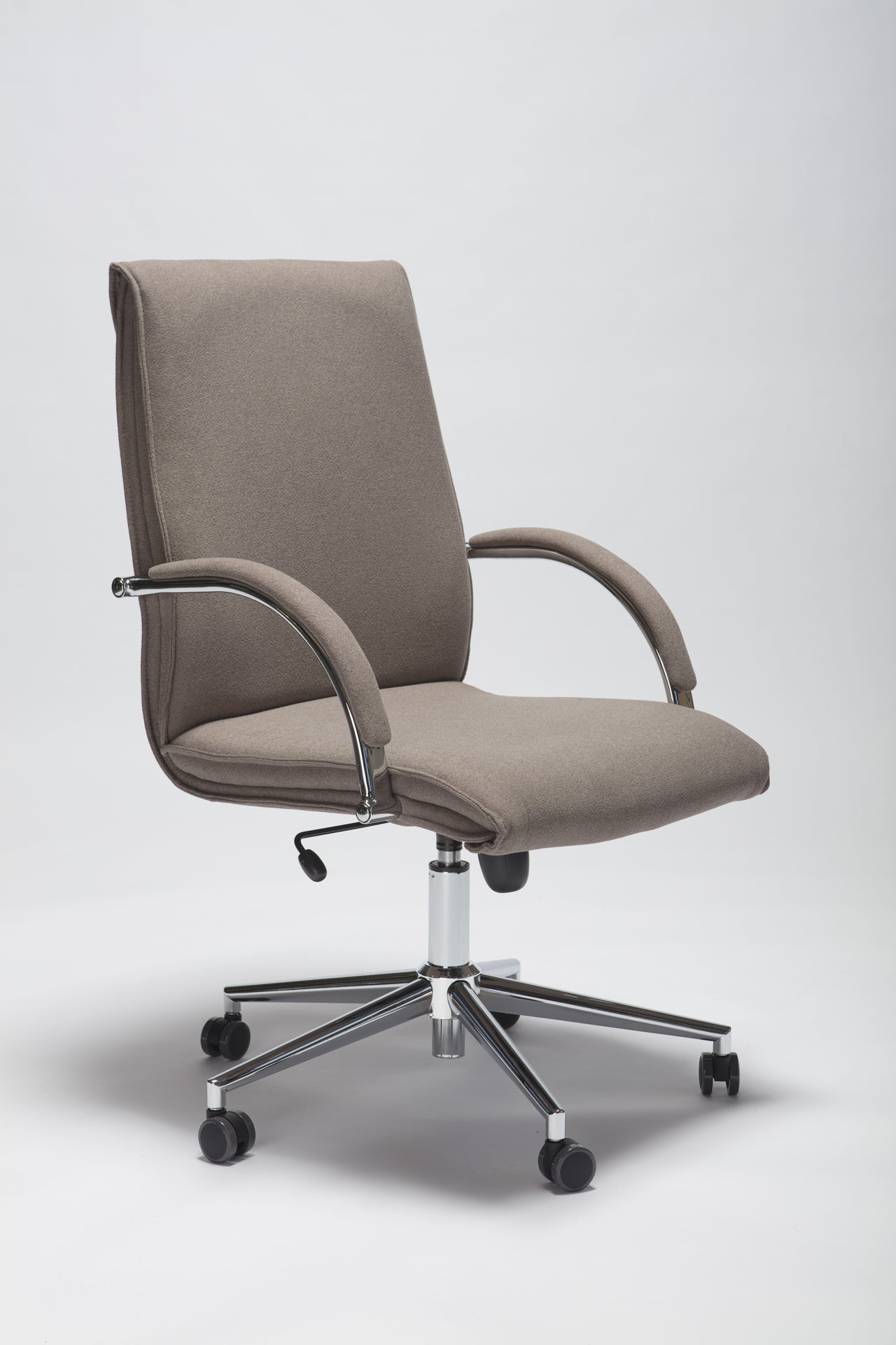Croma H swivel chair