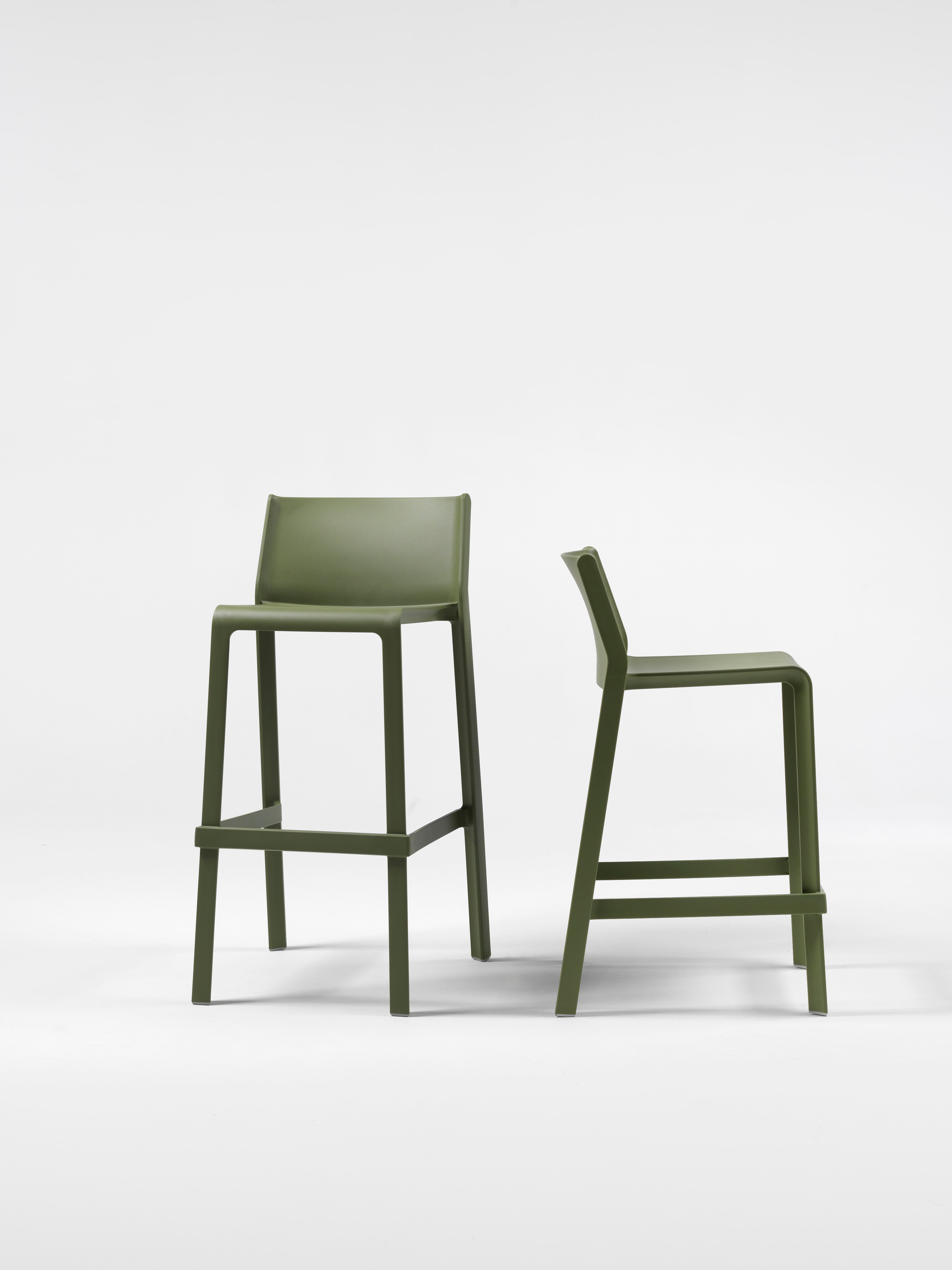 Trill bar stool
