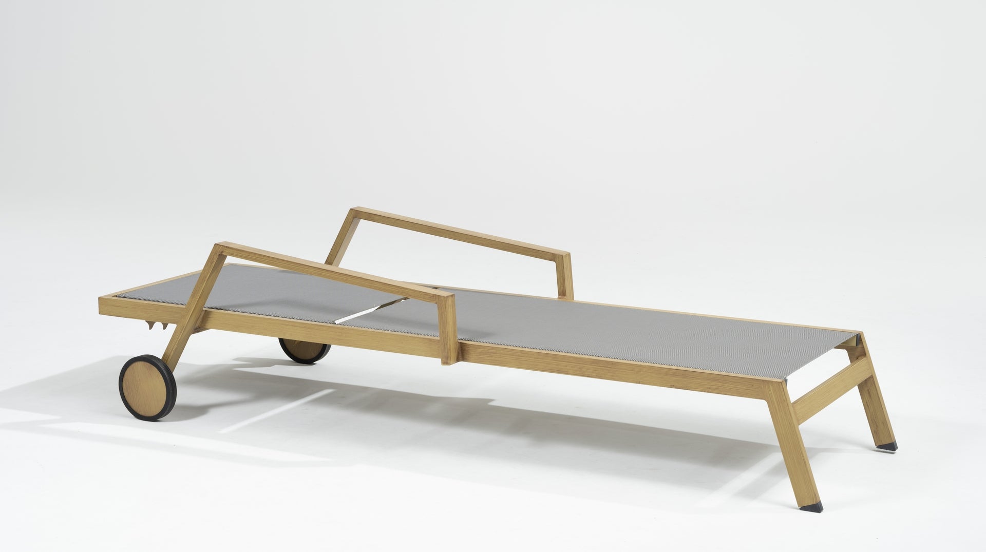 Roma Wood lounger
