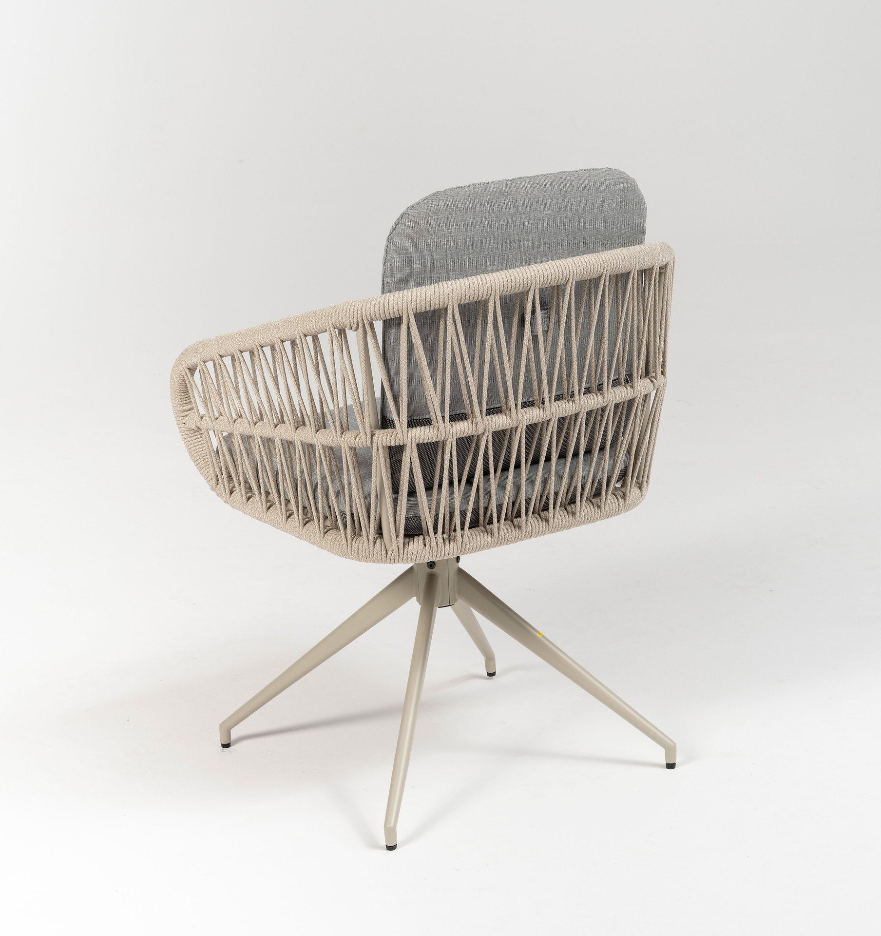 Sahara Armstuhl hell