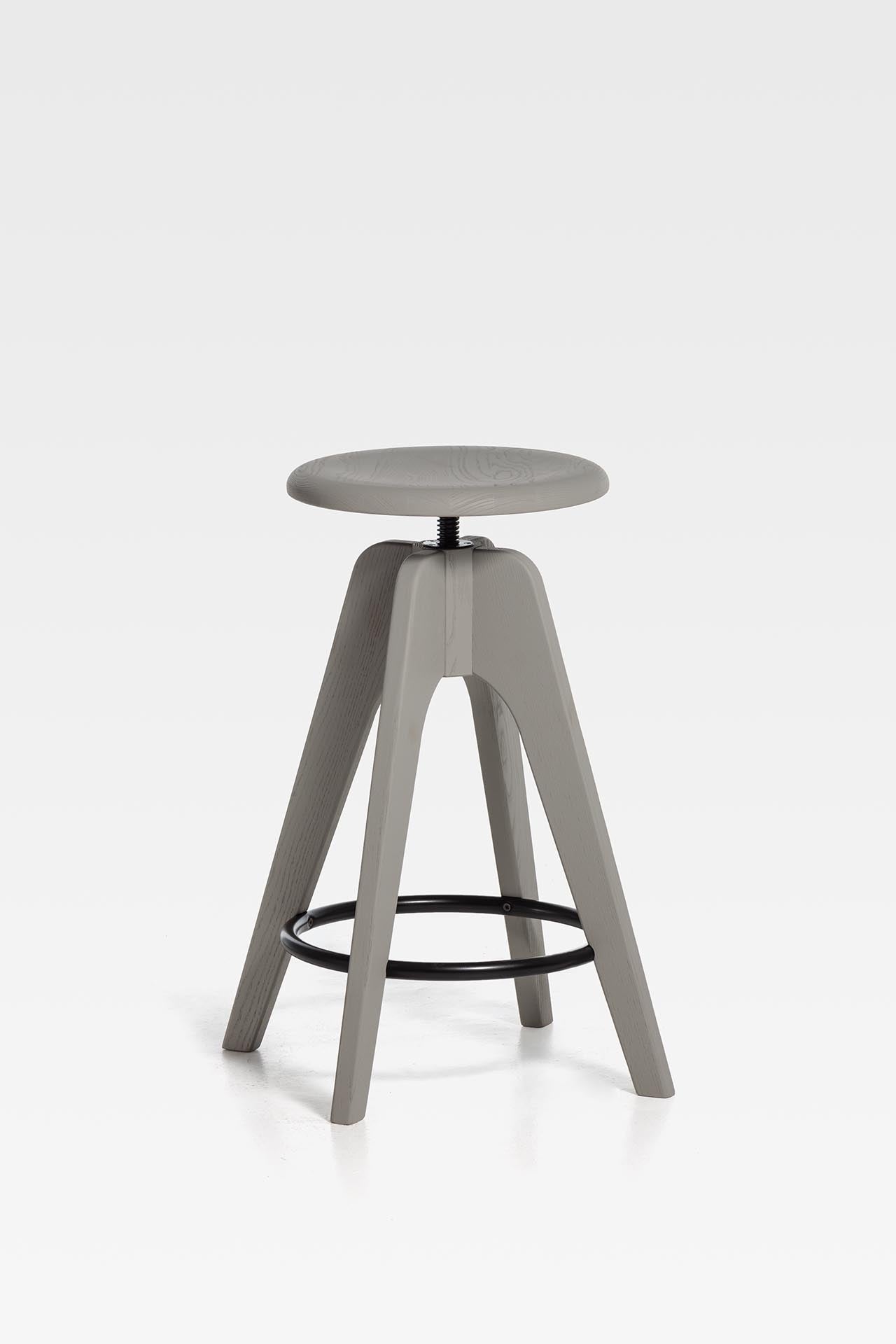Finn bar stool