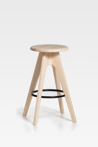 Finn bar stool
