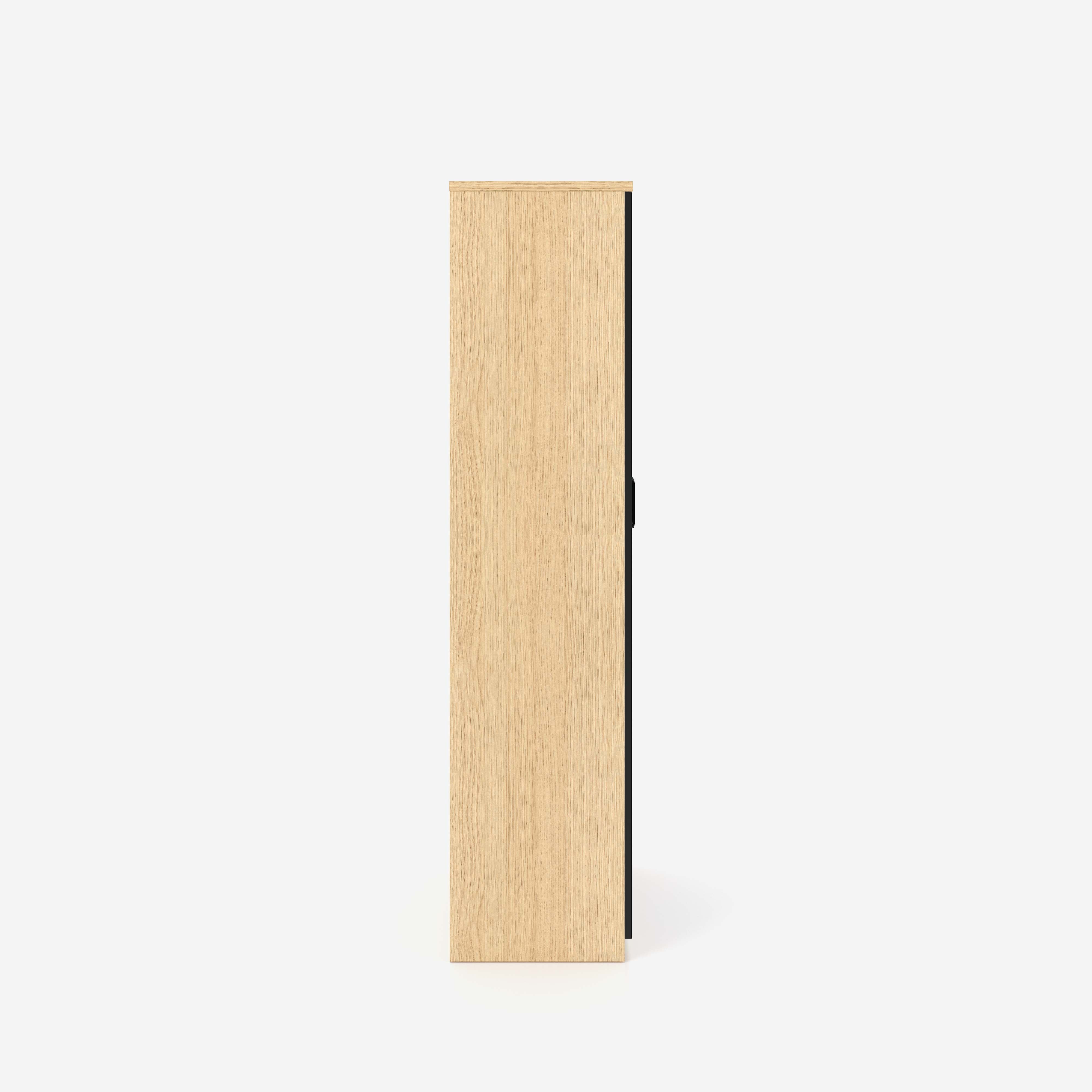 E10 Garderobenschrank D2
