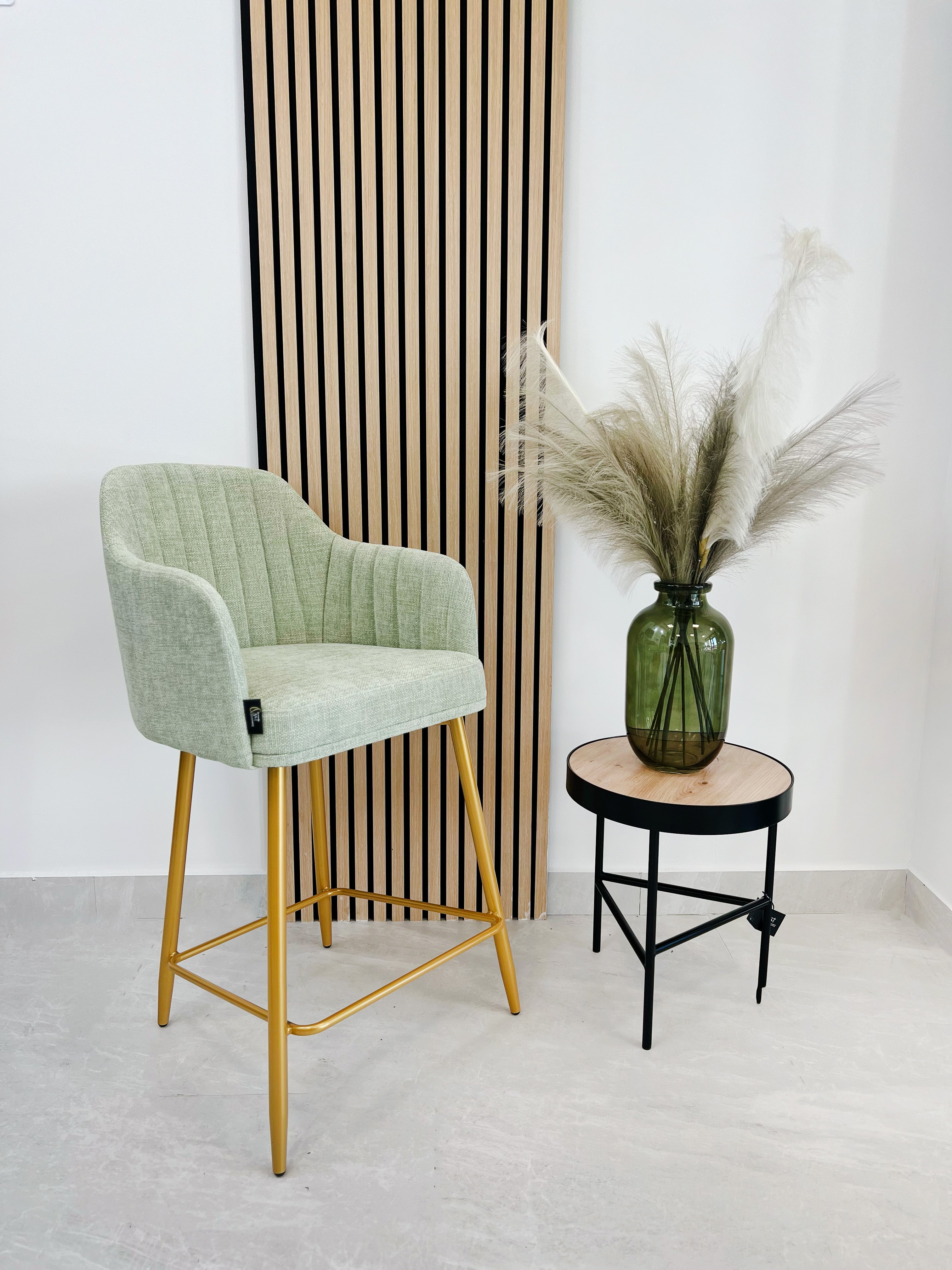 Seea bar stool